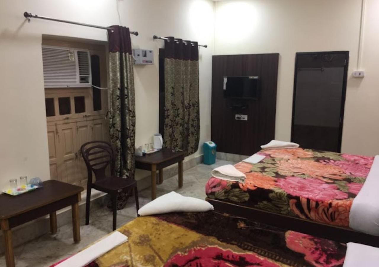 Liberty Guest House Varanasi — Photos 1